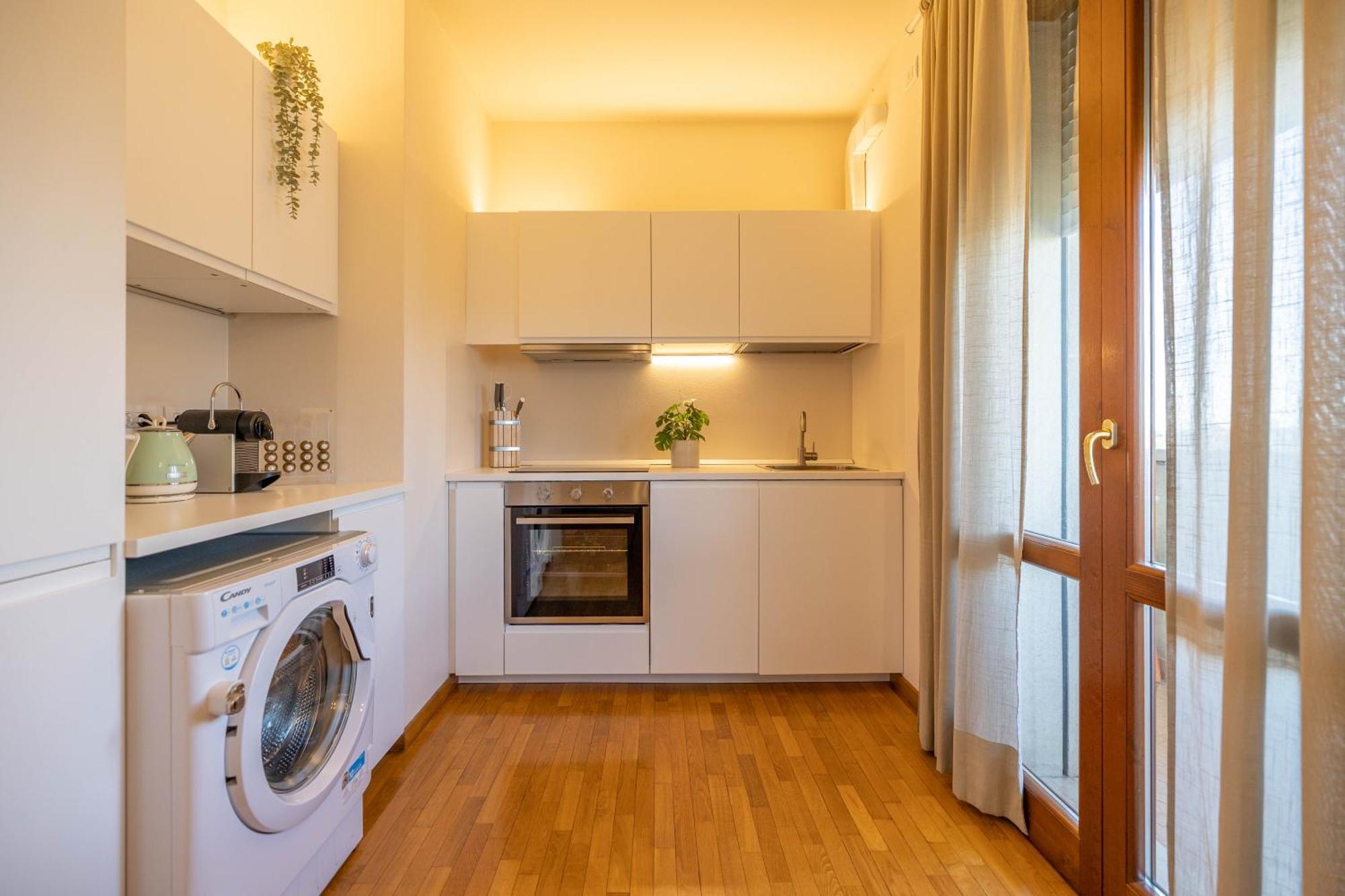 Comforthouse Luxury Vacancy 拉文纳 外观 照片